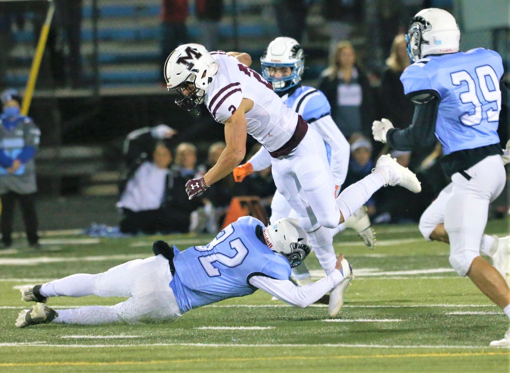 110521-qc-spt-moline fball16.jpg